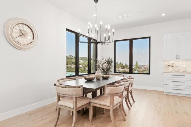 573 Lilac Ranch Rd, Alpine CA: https://media.crmls.org/mediaz/e27d229e-2256-47e7-8546-069156a1cfcc.jpg