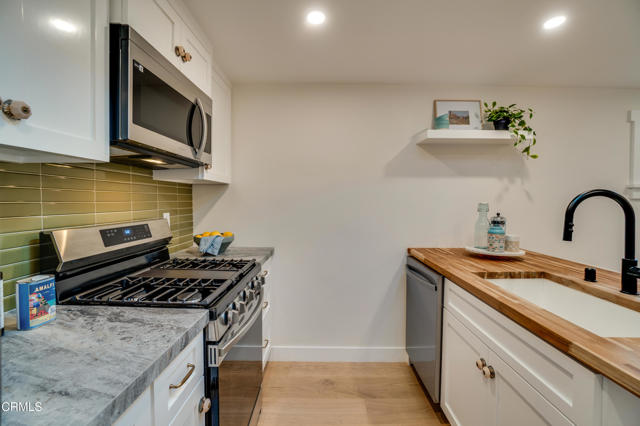 1100 Meridian Avenue, South Pasadena CA: https://media.crmls.org/mediaz/e27d250b-78e7-4c2a-a564-efdc266347b9.jpg