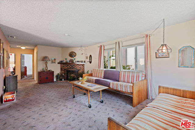 2413 CARNEGIE Lane, Redondo Beach, California 90278, 2 Bedrooms Bedrooms, ,1 BathroomBathrooms,Residential,Sold,CARNEGIE,22158269