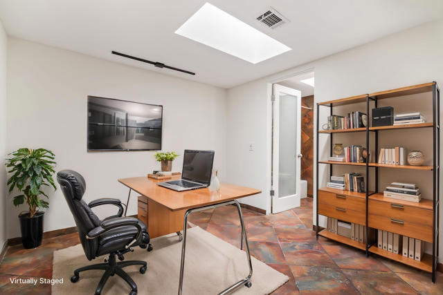 2501 N Indian Canyon Drive #631, Palm Springs, CA 92262