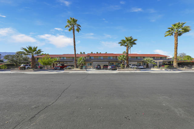 Image 5 of 15 For 69180 Victoria Drive