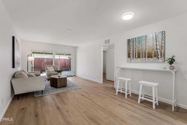162 W Alta Green, Port Hueneme CA: https://media.crmls.org/mediaz/e27e9845-e103-467b-a5c5-5dca99b8dbce.jpg