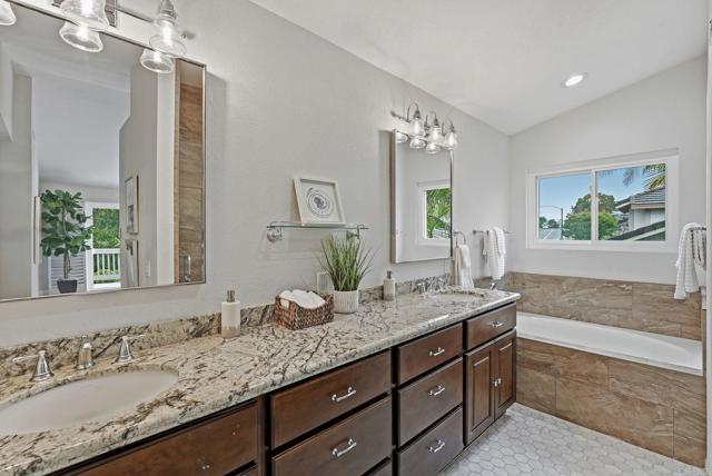 Detail Gallery Image 32 of 44 For 3442 Celinda Dr, Carlsbad,  CA 92008 - 5 Beds | 2/1 Baths