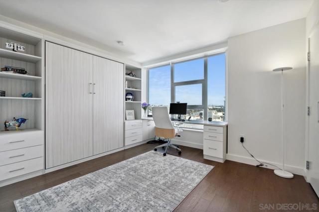 1388 Kettner Blvd, San Diego CA: https://media.crmls.org/mediaz/e27edebd-8738-4981-b024-55cf8cfb3cc6.jpg