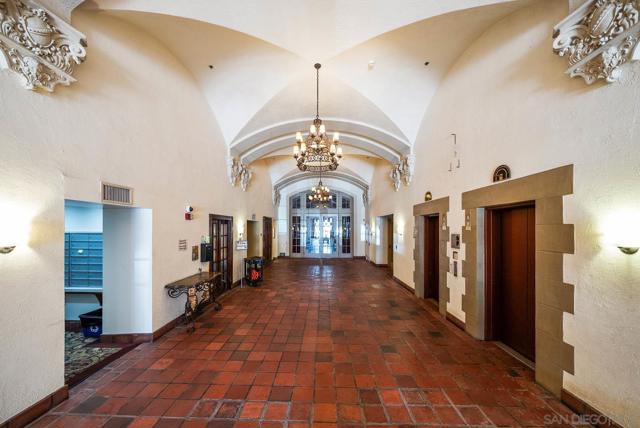 702 Ash St, San Diego CA: https://media.crmls.org/mediaz/e281bbcb-a21a-40db-a192-0c1948aca9ae.jpg