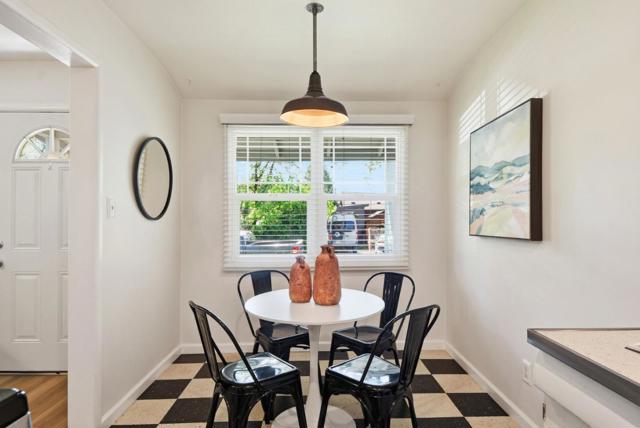 Image 15 of 31 For 240 Sawyer Street