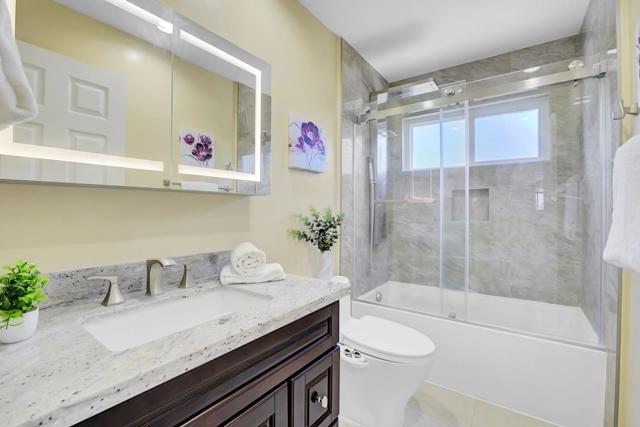 34863 Warwick Court, Fremont CA: https://media.crmls.org/mediaz/e282f8aa-73a5-4cd0-be96-31db84aa9397.jpg