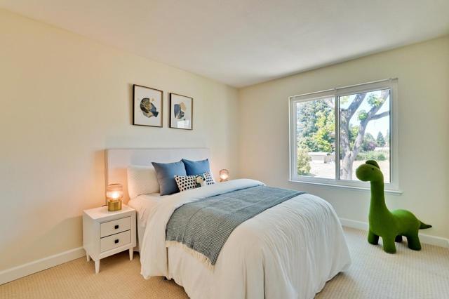 620 Willowgate Street, Mountain View CA: https://media.crmls.org/mediaz/e283453a-b5c9-4a62-b626-b071a1756388.jpg