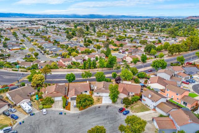 6084 Amador Place, Newark CA: https://media.crmls.org/mediaz/e283a415-079b-454a-9370-8eb3de00d14d.jpg
