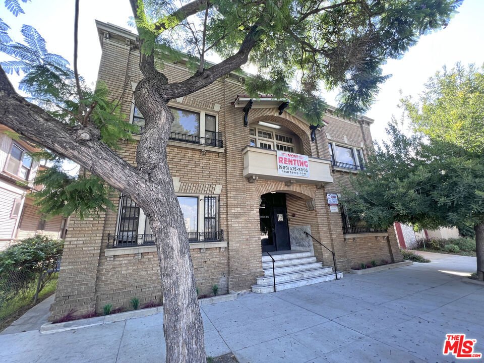 Multifamily at 444 Chestnut Avenue