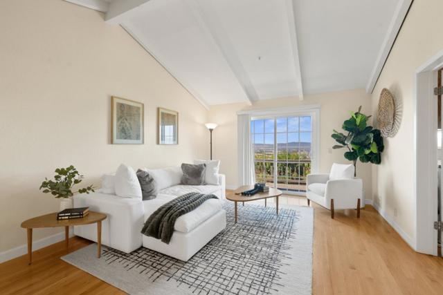 17101 Kruse Ranch Lane, Morgan Hill CA: https://media.crmls.org/mediaz/e285ba6c-b6e9-4df6-b21f-f257e2f9fadf.jpg