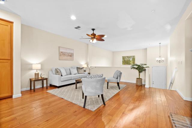 2165 Watermill Rd, San Ramon CA: https://media.crmls.org/mediaz/e286a5ca-f808-4a32-880b-77be33b1d181.jpg