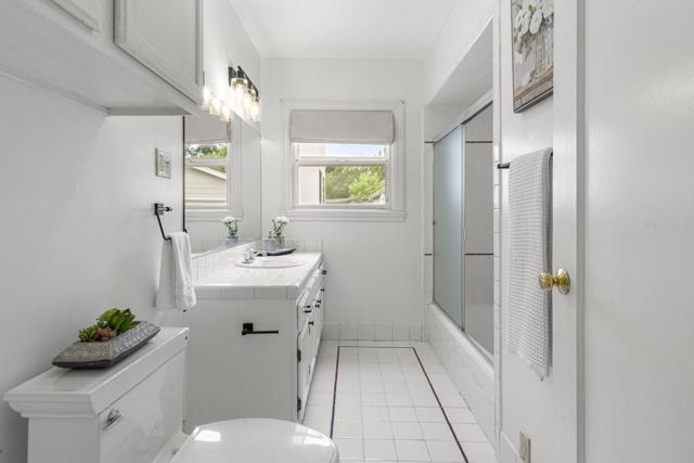 986 Schiele Avenue, San Jose CA: https://media.crmls.org/mediaz/e2877d39-8392-4106-8be3-92834553d737.jpg