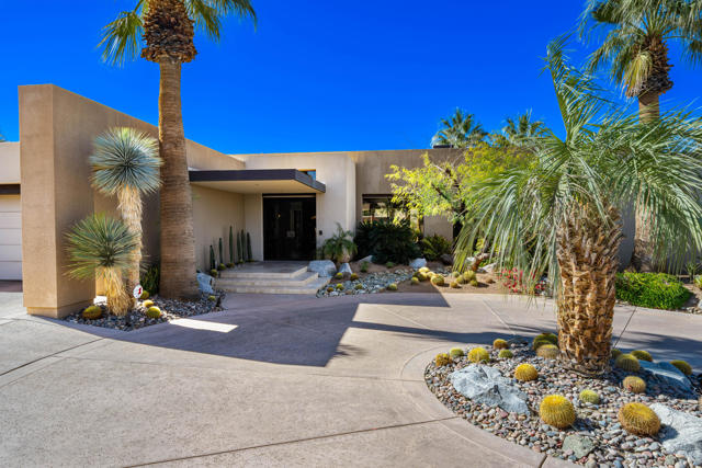 45 Mirada Circle, Rancho Mirage CA: https://media.crmls.org/mediaz/e287be90-724b-4927-9022-5e9e6e2e26fe.jpg