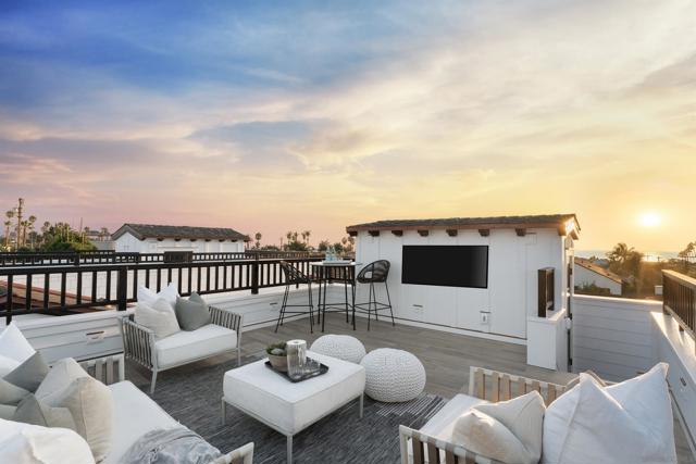 462 Westbourne Street, La Jolla CA: https://media.crmls.org/mediaz/e287d3b5-a387-4362-9a63-79d9d1c13567.jpg