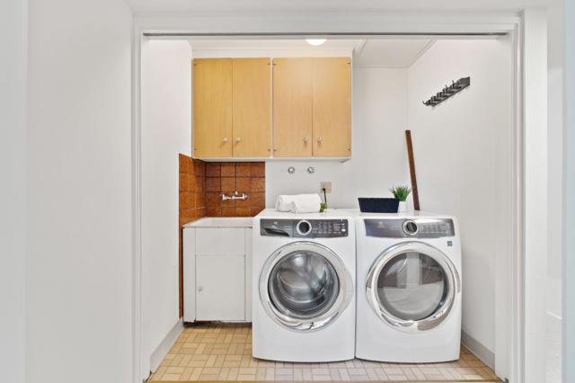 1220 Chula Vista Drive, Belmont CA: https://media.crmls.org/mediaz/e28963c9-cc3a-439f-8fae-8cab131070be.jpg