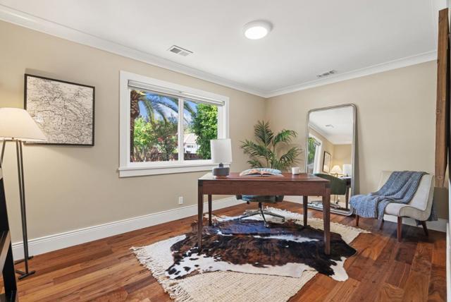 1271 Petersen Court, Los Altos CA: https://media.crmls.org/mediaz/e28a2158-3661-4ef6-8417-4ed85258c6fe.jpg
