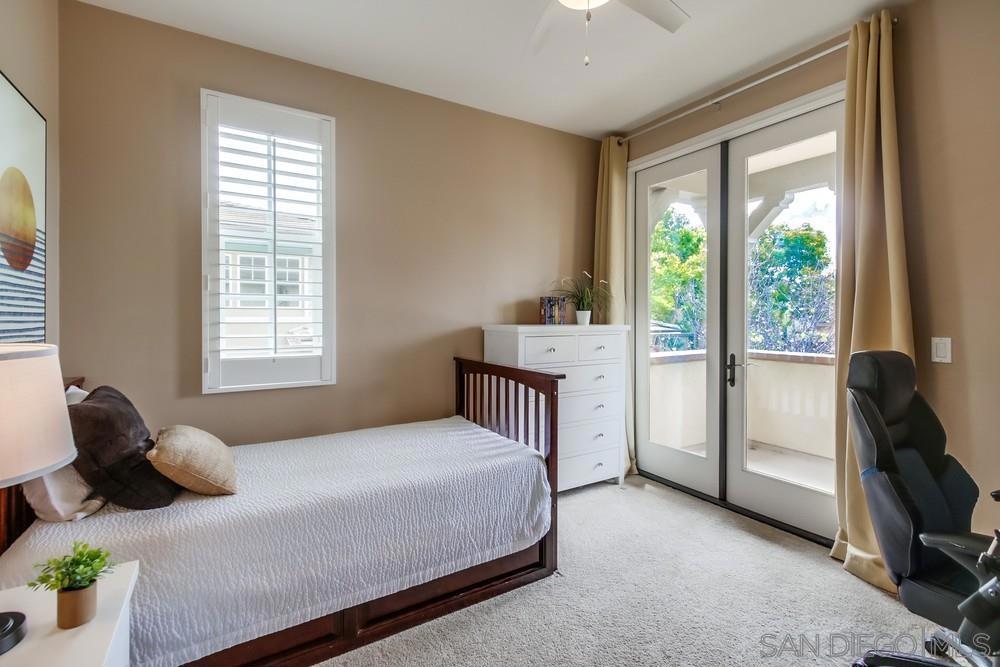 MLS #250025773SD img 44