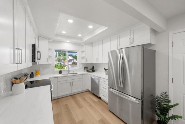 1493 Mallard Way, Sunnyvale CA: https://media.crmls.org/mediaz/e28b1994-902a-439c-8d8e-2ab54512f375.jpg