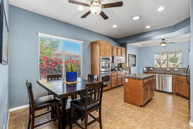 79704 Castille Drive, La Quinta CA: https://media.crmls.org/mediaz/e28b826c-f3d8-4671-b065-64c0b62432d1.jpg