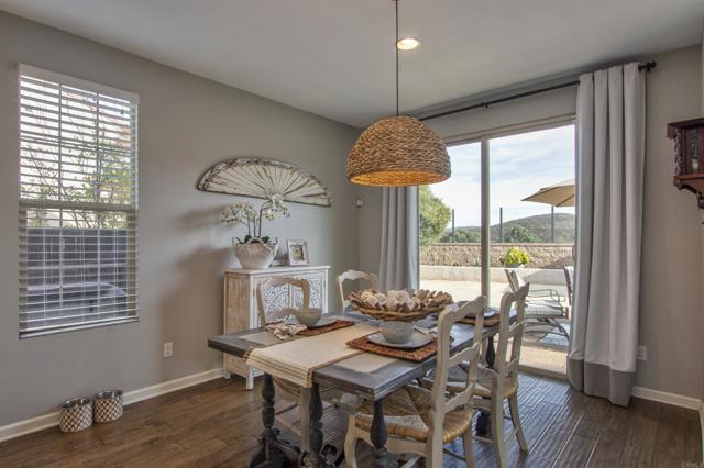 Detail Gallery Image 11 of 36 For 7146 Sitio Destino, Carlsbad,  CA 92009 - 4 Beds | 3 Baths