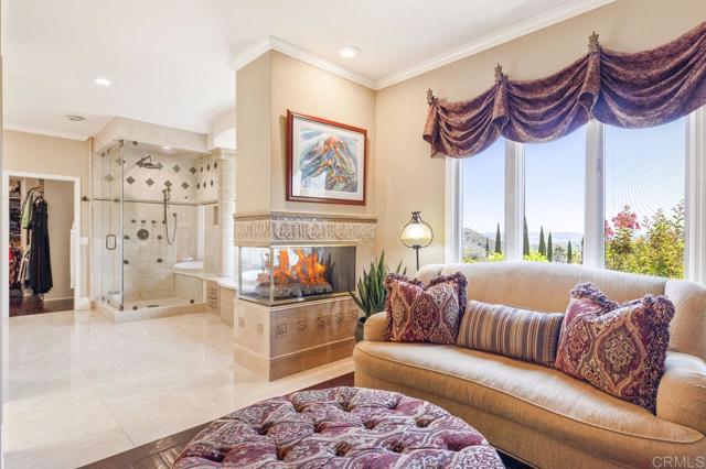 14963 Huntington Gate Drive, Poway CA: https://media.crmls.org/mediaz/e28c92c3-dfbf-4b99-b6d4-7110790058ed.jpg