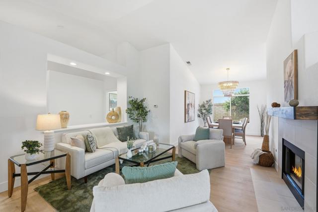 183 Plumosa Street, Oceanside CA: https://media.crmls.org/mediaz/e28d16b3-2978-4539-8b06-749dff59624f.jpg