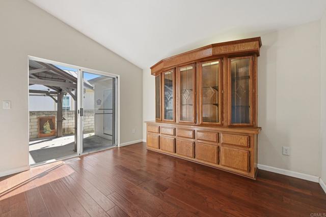 Detail Gallery Image 15 of 40 For 647 via Costa Rica, Vista,  CA 92081 - 3 Beds | 2 Baths