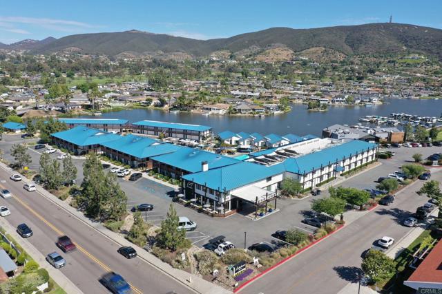 1523 Camino Linda Drive, San Marcos CA: https://media.crmls.org/mediaz/e28e1e5e-7b6a-4acf-a16d-501cc1b481d1.jpg