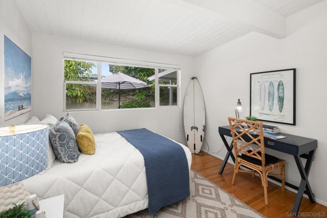 661 Balboa Avenue, Coronado CA: https://media.crmls.org/mediaz/e28e43d4-2bac-485b-9299-cdc90769faa9.jpg
