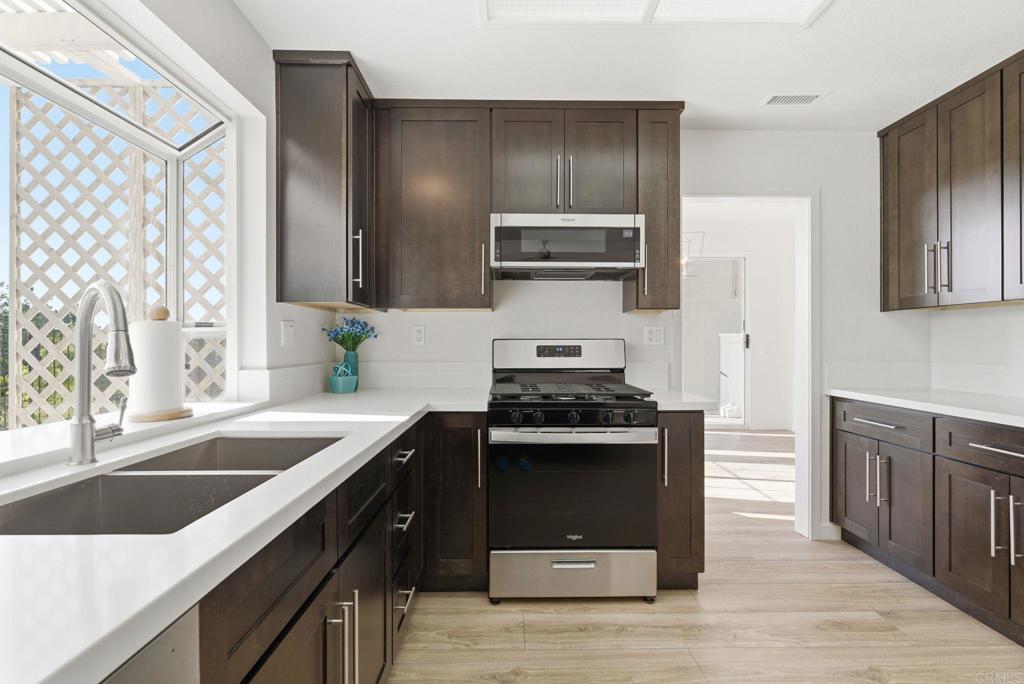 12327 Cornwallis Square - photo 14