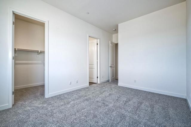 29568 Viking View Ln, Valley Center CA: https://media.crmls.org/mediaz/e28ffeb7-ff4b-4579-b018-facf5f390cb0.jpg