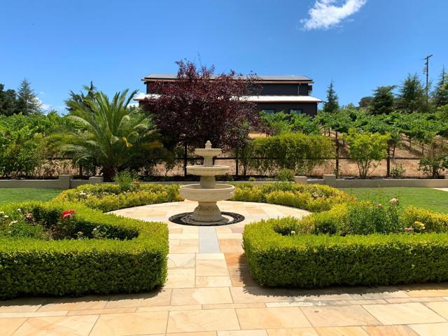 1322 Montrose Place, Pleasanton CA: https://media.crmls.org/mediaz/e29002a9-f44a-4ee6-bbb1-ac153c85fa39.jpg
