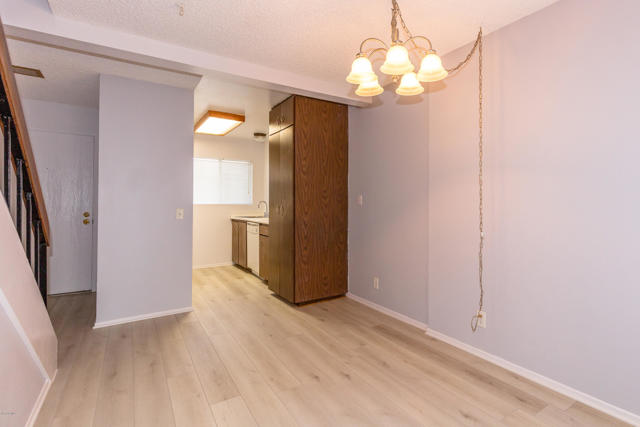 Image 4 of 25 For 209 Ventura Road 36