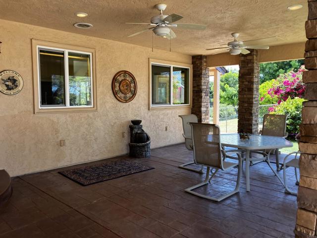 2626 Sunset, Escondido CA: https://media.crmls.org/mediaz/e2917672-e01f-4222-8087-1ca4f5c4337d.jpg