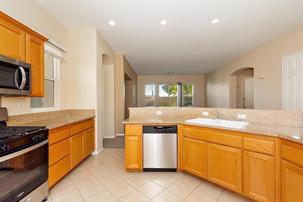 MLS #219121276DA image #2