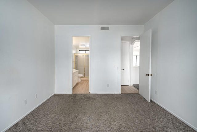 67564 Lagos Way, Cathedral City CA: https://media.crmls.org/mediaz/e292006a-79e7-4592-b150-7fbf2bac210a.jpg