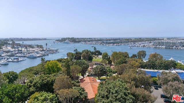 767 Sunset Avenue photo 50