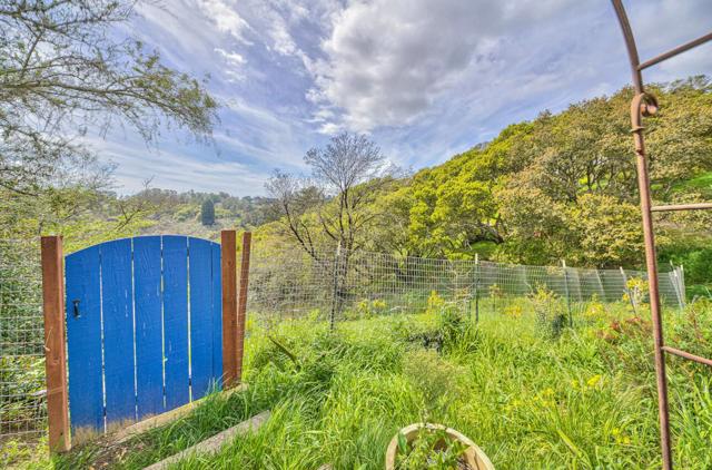 420 Yellowbrick Road, Watsonville CA: https://media.crmls.org/mediaz/e2936f76-5c64-4b16-956a-2cd0fd076afa.jpg