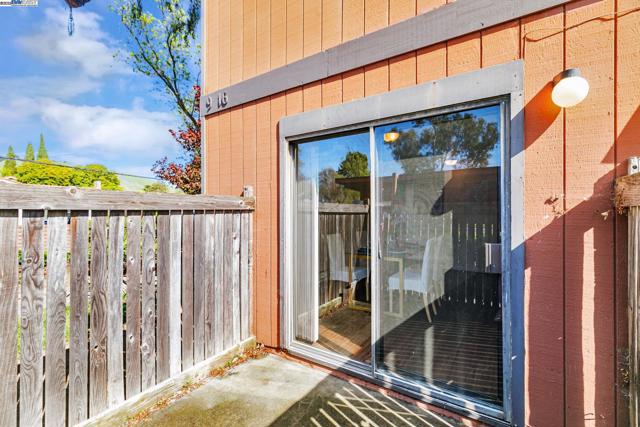 38627 Cherry Ln, Fremont CA: https://media.crmls.org/mediaz/e29394b3-8740-4f30-a768-444783a53ee8.jpg