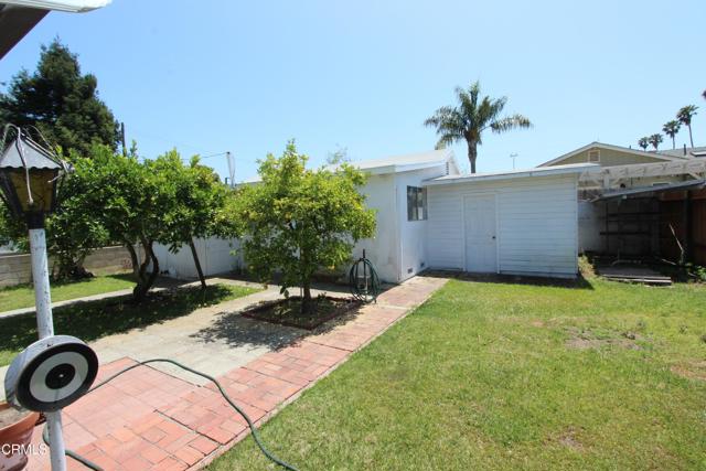 5021 Alvarado Street, Carpinteria CA: https://media.crmls.org/mediaz/e293ef00-8336-44cc-84cc-c765e432eafd.jpg