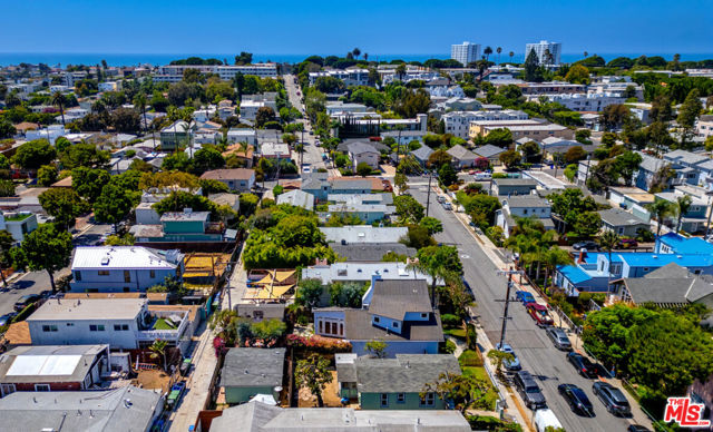 664 Marine Street photo 8
