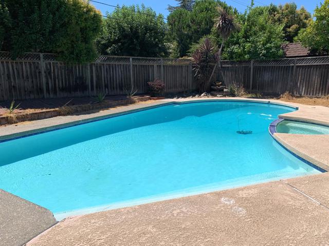 1906 Somersworth Drive, San Jose CA: https://media.crmls.org/mediaz/e295425d-2731-4d77-86c9-b62c8f219560.jpg