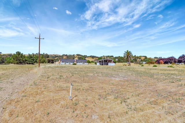 13560 Santa Teresa Boulevard, San Martin CA: https://media.crmls.org/mediaz/e2962cd5-f7ef-4540-9dec-633ac082efc0.jpg