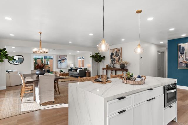 Detail Gallery Image 10 of 29 For 4949 Luna Dr, Oceanside,  CA 92057 - 3 Beds | 2 Baths