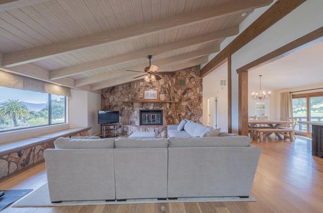 23465 Redding Circle, Salinas CA: https://media.crmls.org/mediaz/e2977aee-3034-47d9-b553-a0525ec045fe.jpg