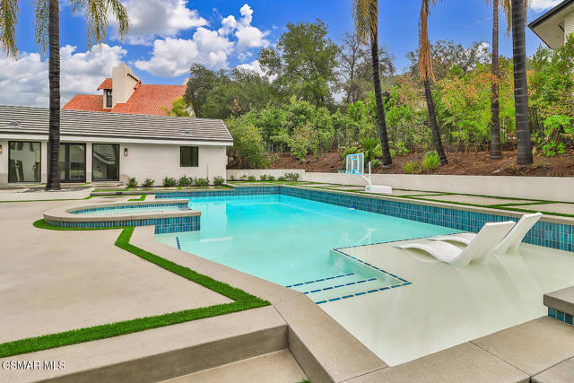 31754 Foxfield Drive, Westlake Village CA: https://media.crmls.org/mediaz/e297885f-76f3-426c-8821-1cee5c3455dd.jpg