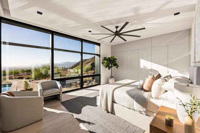 2085 Desert Flower Court, Palm Springs CA: https://media.crmls.org/mediaz/e298397a-80b8-4f84-9201-1b0288aa819d.jpg