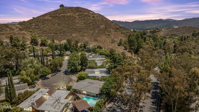 1412 Ellsworth Court, Thousand Oaks CA: https://media.crmls.org/mediaz/e298d6d9-3123-4162-828c-24e7795dbcef.jpg