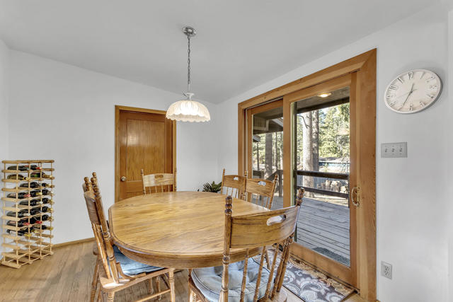 53340 Idyllbrook Drive, Idyllwild CA: https://media.crmls.org/mediaz/e2991925-6cf7-4943-9bcd-ec2455b78375.jpg